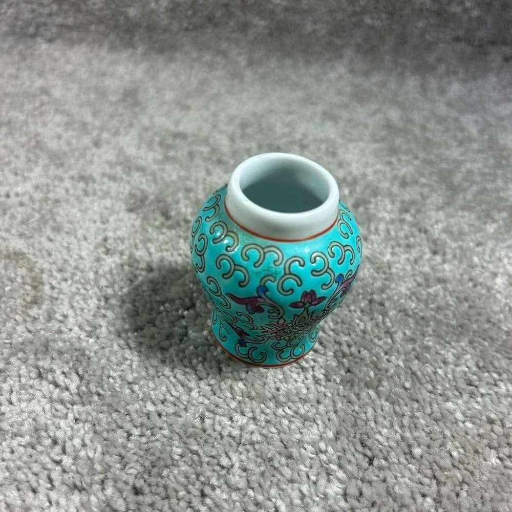 Jingdezhen Miniature Bud Vase Turquoise Famille Rose Floral Porcelain China